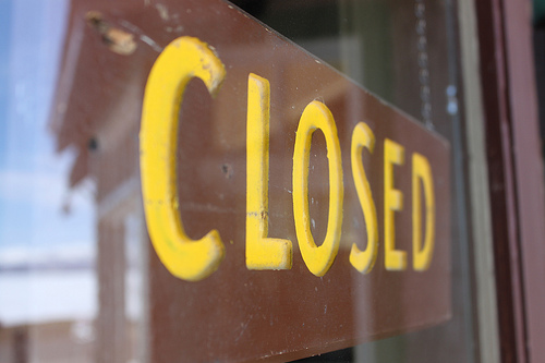 Closed Sign photo by Bryan Mills via Flickr