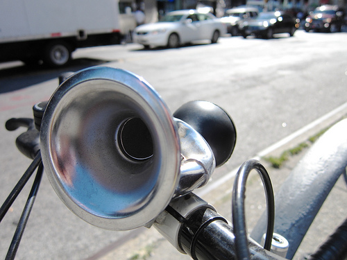 Bicycle Horn photo by Rob Nguyen via Flickr